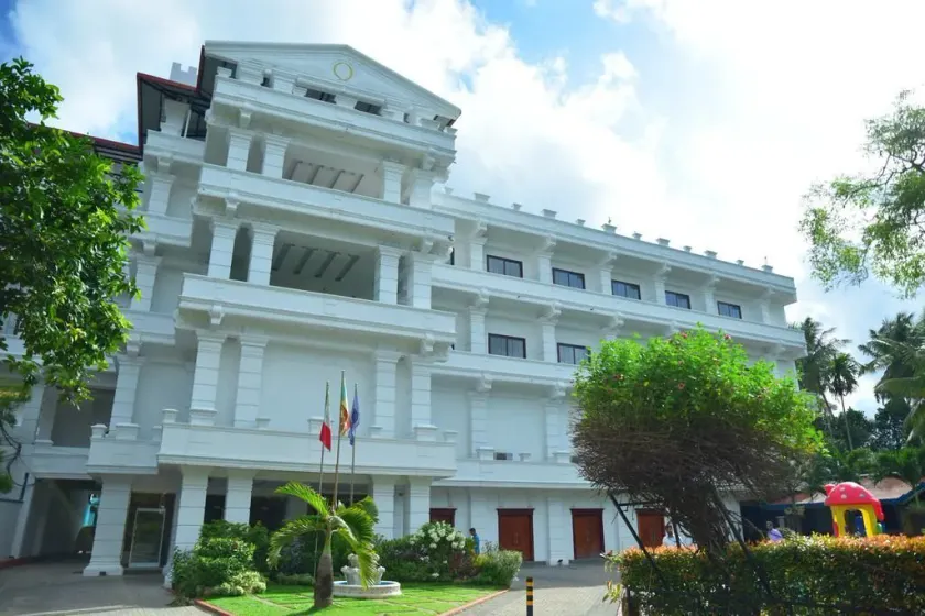 Euro Star Hotel - Image 1
