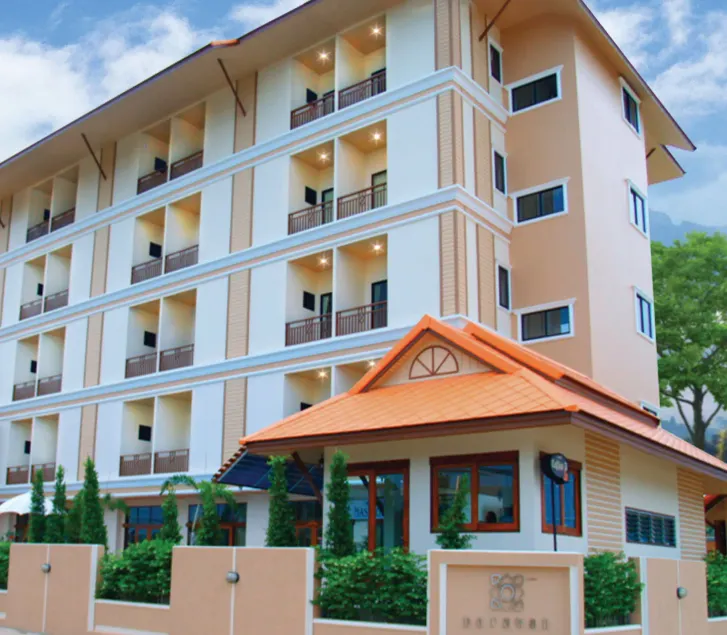 Narawan Hotel - Image 1