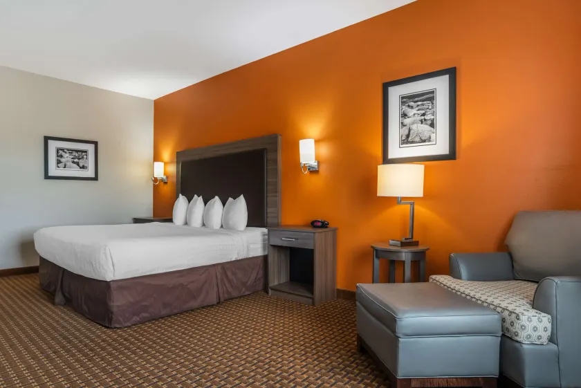 Best Western Plus Circle Inn - Image 1