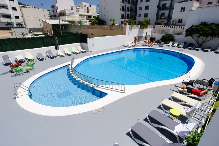 Apartamentos Marian - Image 1