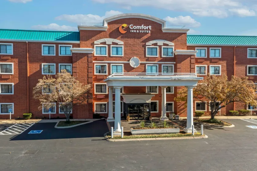 Comfort Inn & Suites Brentwood - Nashville - Image 1