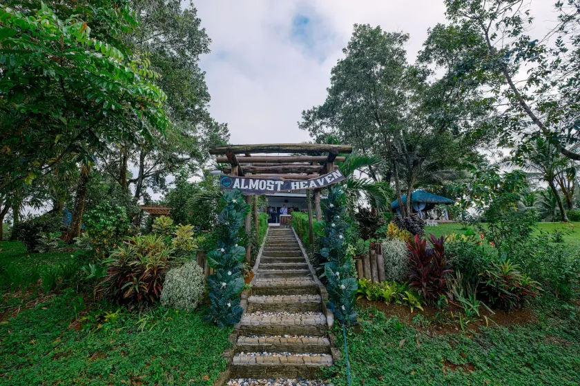 Almost Heaven Lake Resort by Cocotel - Image 1