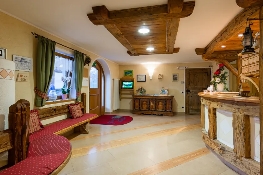 FORESTO - holiday apartments - Entrée intérieure