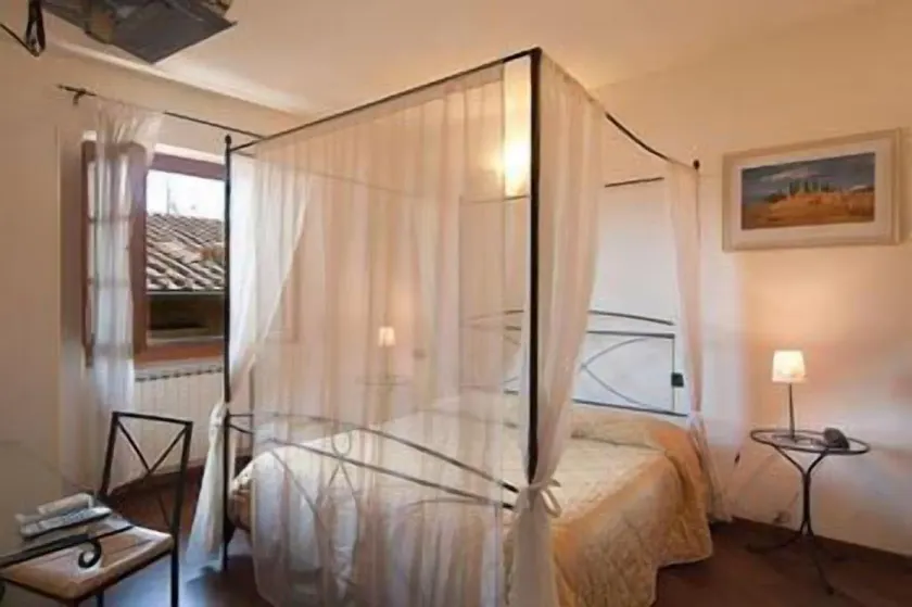 B&B Arco Antico - Image 1