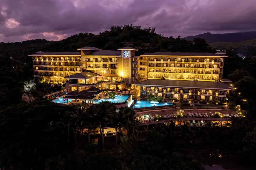 Zuri Resort - Image 1