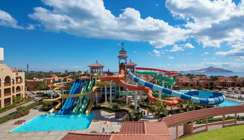 Charmillion Gardens Aquapark - Image 1