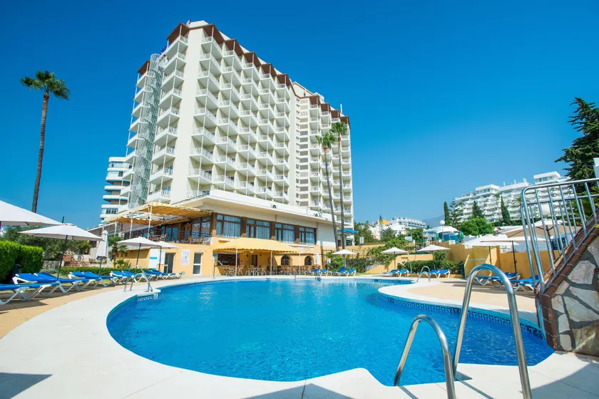 Hotel Monarque Torreblanca - Image 1