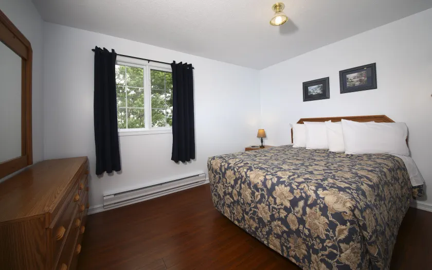 Bayside Cottage - Image 1
