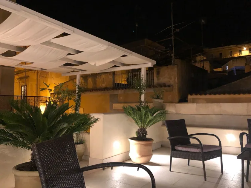 Charming 2-Bedroom House - Rooftop terrace in Heart of Noto, Sicily - Image 1