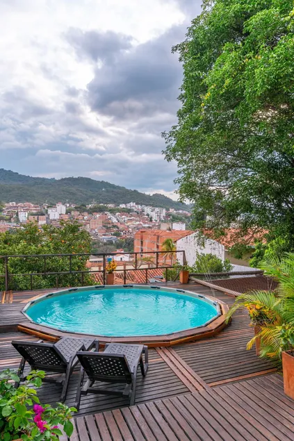 Traveler Hostel - Image 1