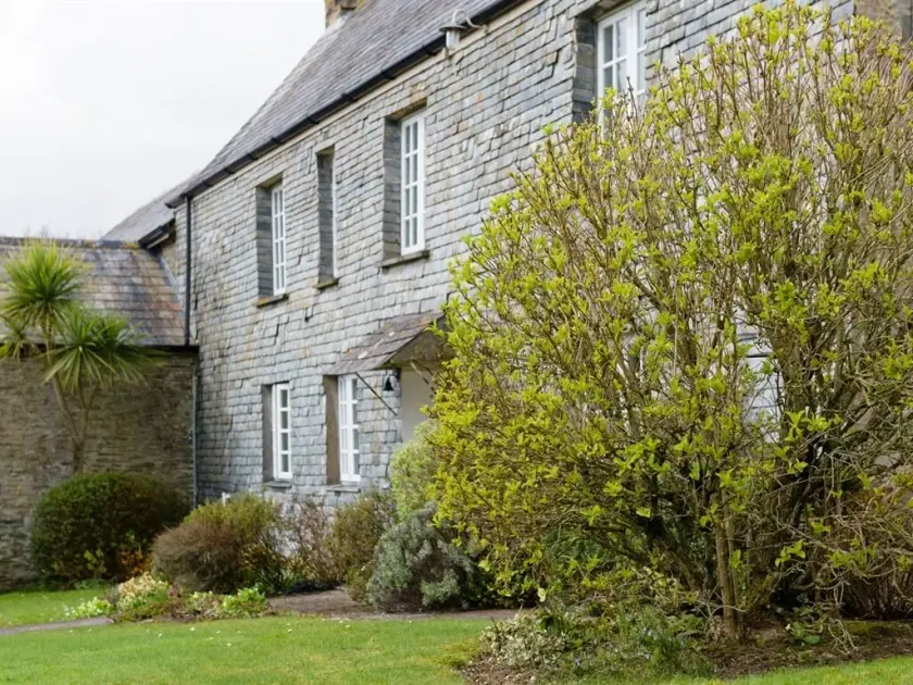 Degembris Farmhouse - Image 1