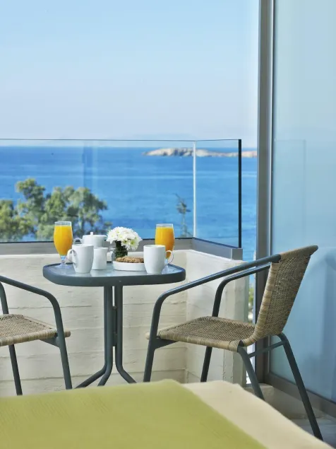 Amarilia Hotel - Image 1