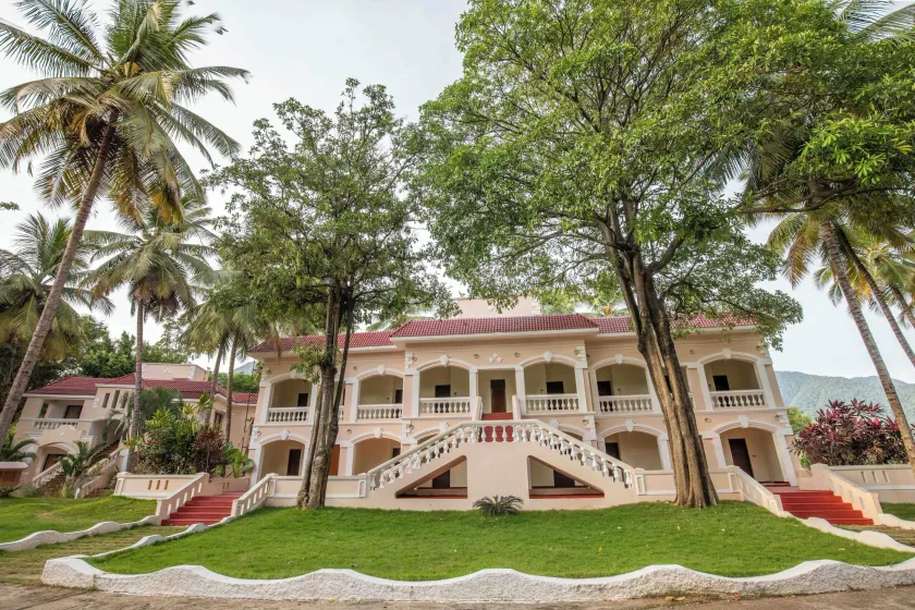Avana Resort - Image 1