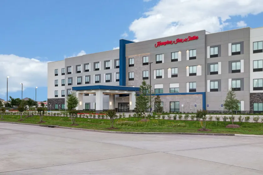 Hampton Inn & Suites Houston East Beltway 8 - Image 1