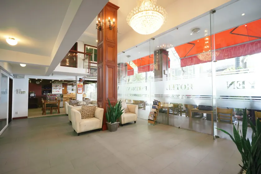 Hoang Yen Hotel Near SECC - Phu My Hung - Image 1