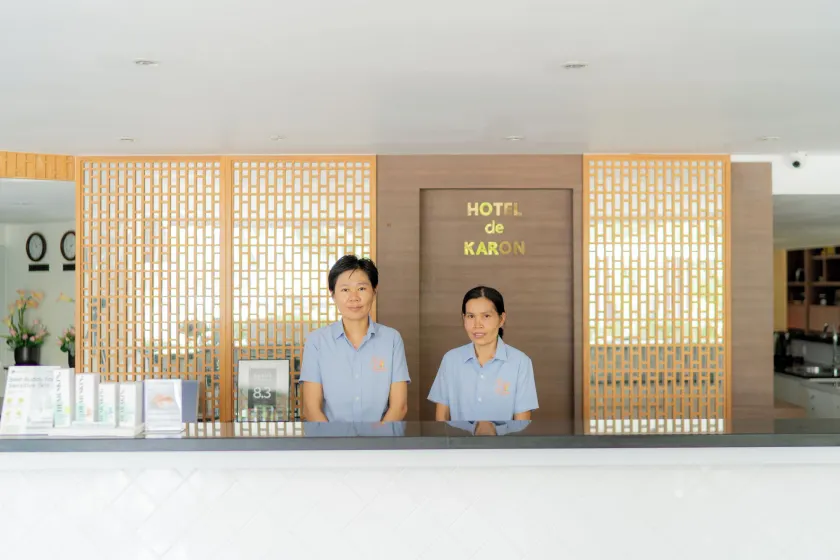 Hotel De Karon - Image 1
