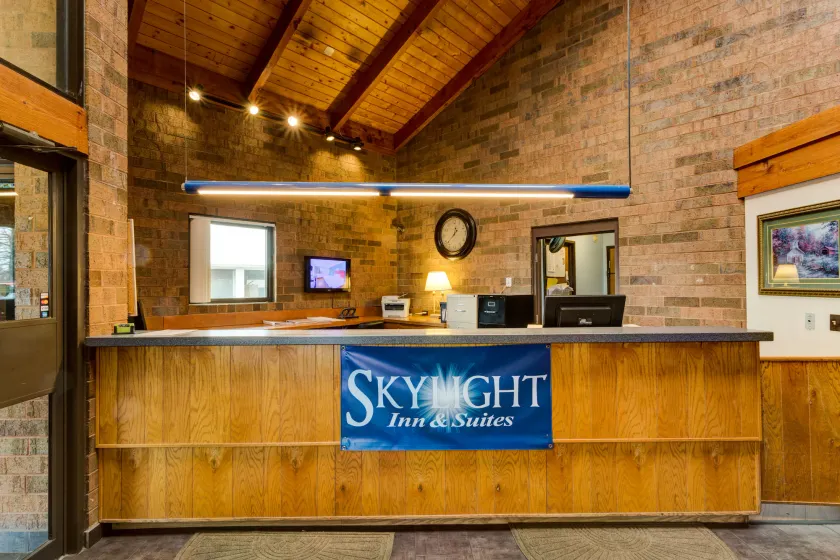 Skylight Inn Willoughby - Cleveland Mentor - Image 1