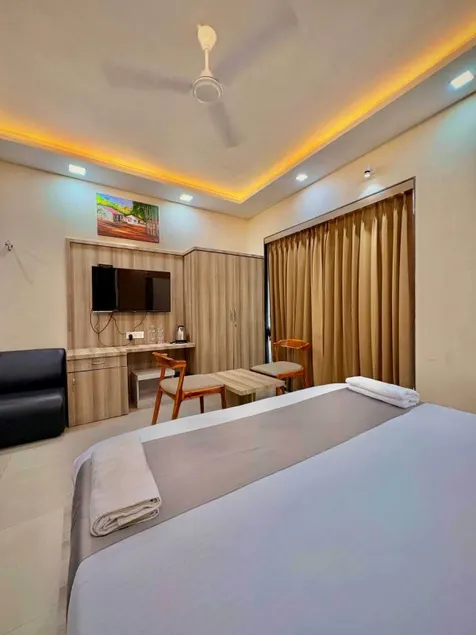 Avron Beach Resort - Image 1