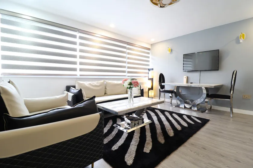Queen Stay Apartments - Image 1