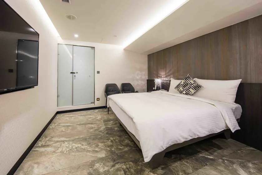 Hotel I Journey - Image 1