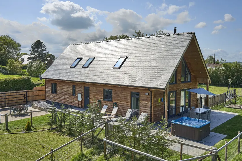 Holly Lodge - Image 1