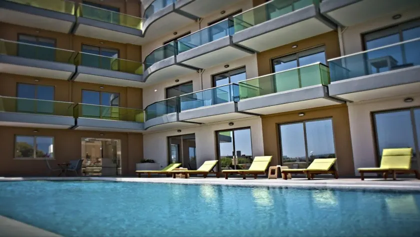 Crystal Bay - Image 1