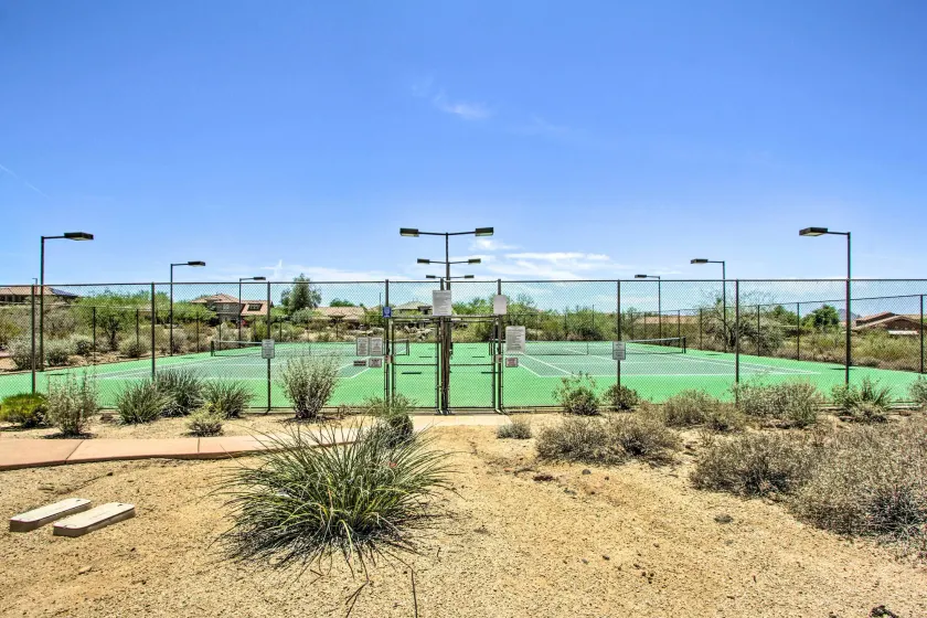 Pool Access! Snowbird Retreat in North Phoenix - Innenbereich