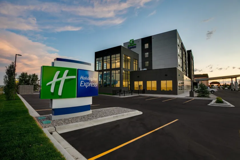 Holiday Inn Express - Lethbridge Southeast by IHG - Image 1