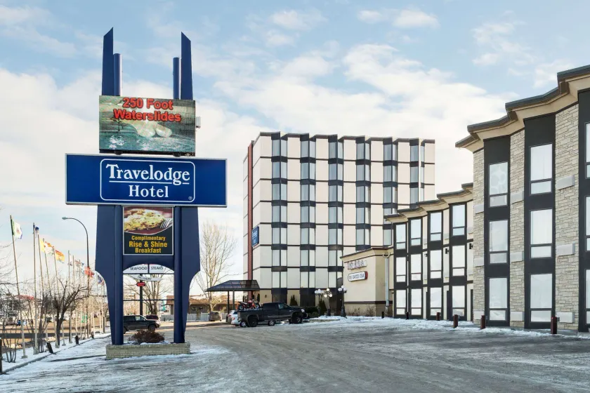 Travelodge by Wyndham Lloydminster - Image 1