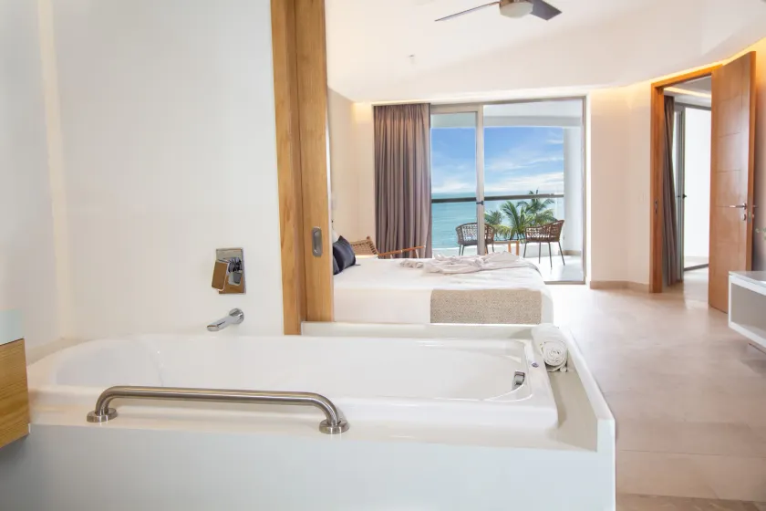 Sunset Plaza Beach Resort & Spa Pto Vallarta All Inclusive - Image 1