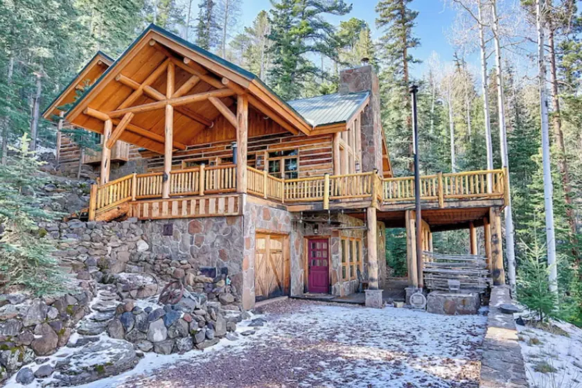 Hot Tub & Mtn Views: Woodsy Cabin in Greer - Image 1