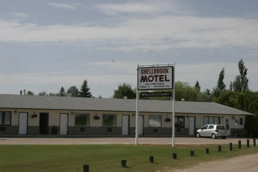 Shellbrook Motel - Image 1