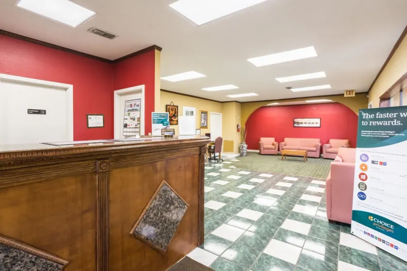 Rodeway Inn Hazlehurst - Image 1