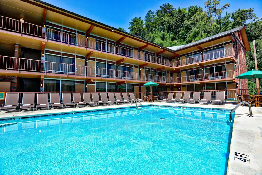 Wild Bear Inn - Image 1