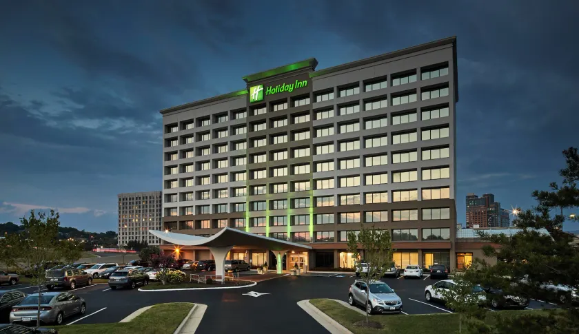 Holiday Inn Alexandria at Carlyle by IHG - Image 1