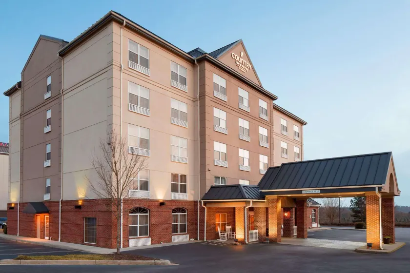 Country Inn & Suites by Radisson, Anderson, SC - Image 1