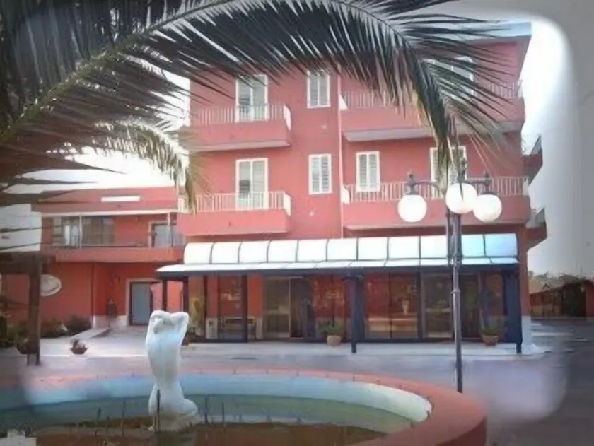 Hotel Ristorante Cordial - Image 1