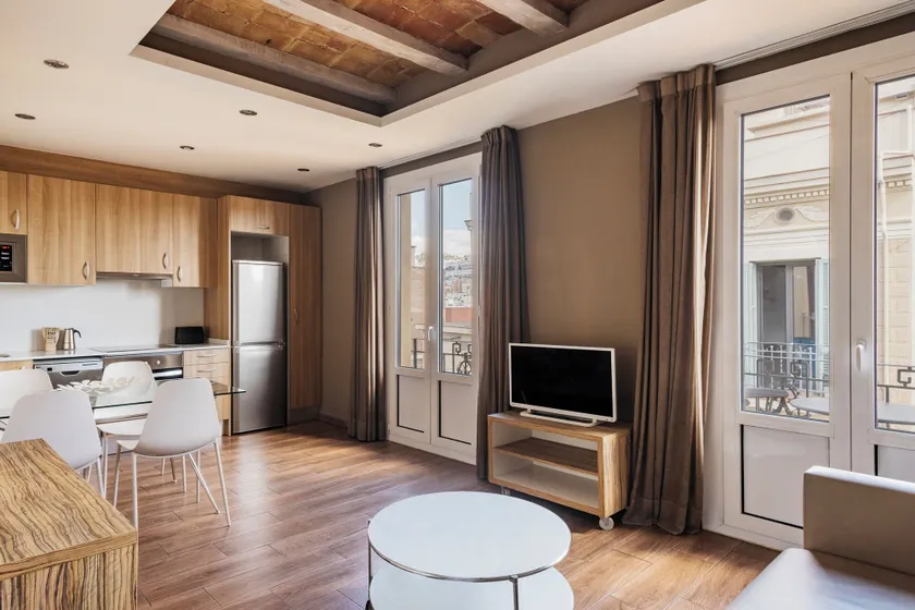 Barcelona Apartment Milà - Image 1