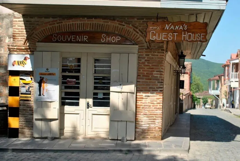 Nana's Guest House - Image 1