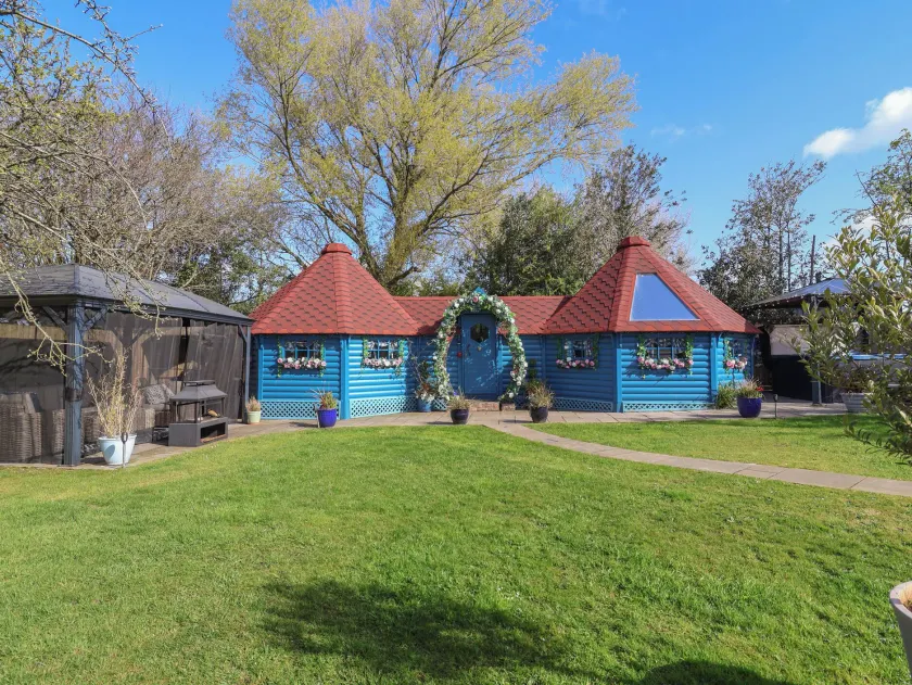 Applejacks Orchard - Image 1