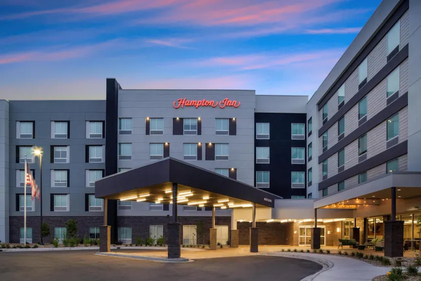 Home2 Suites Hilton Aurora Medical Center - Image 1