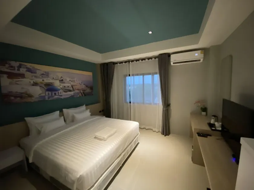 Dhanakarn5 Hotel - Image 1