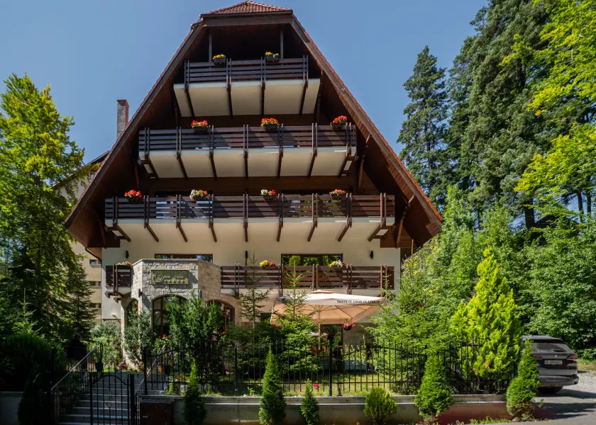 Opus Villa - Image 1
