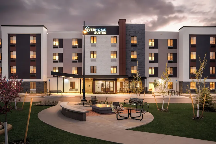 Everhome Suites Somerset - South Brunswick by Choice Hotels - Image 1