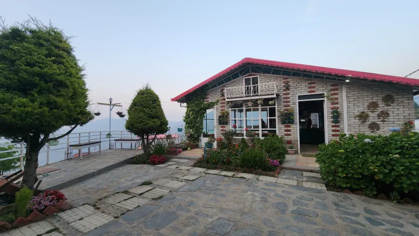 Viewtoria Resort - Image 1