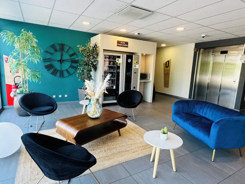 B&B HOTEL Aix en Provence Venelles - Image 1