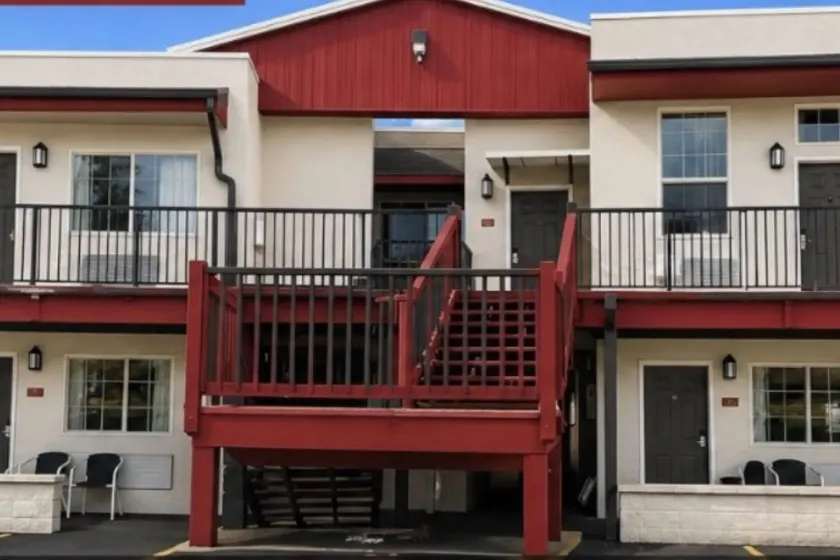 Econo Lodge Inn & Suites Montrose - Black Canyon Area - Image 1