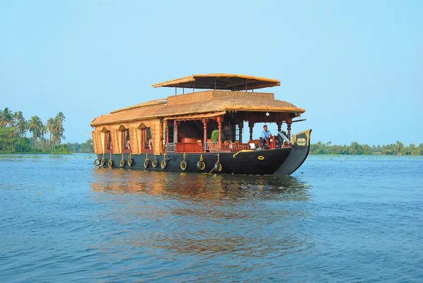 Sterling Luxury Houseboat, Alleppey - Image 1