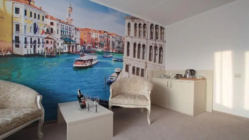 40 Let Pobedy Hotel - Image 1