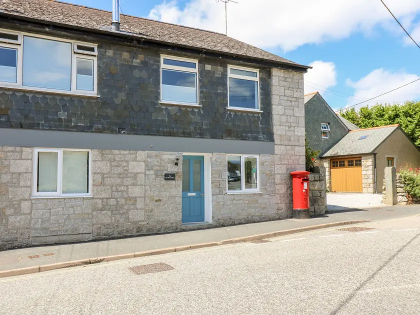 Rock Pool House - Image 1